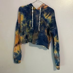 Cute cropped tie die hoodie